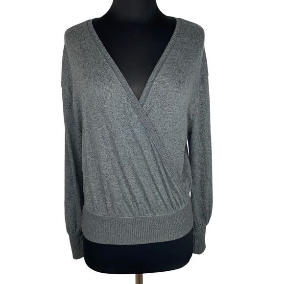 ✨Anthropologie Rocio Surplice Grey Sz Medium Top✨ - Picture 6 of 12